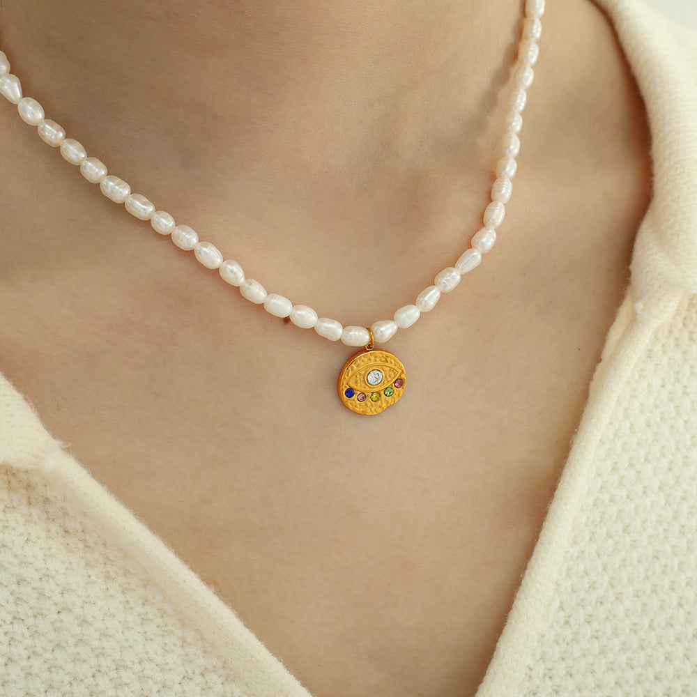 Gold Medallion Pearl Necklace