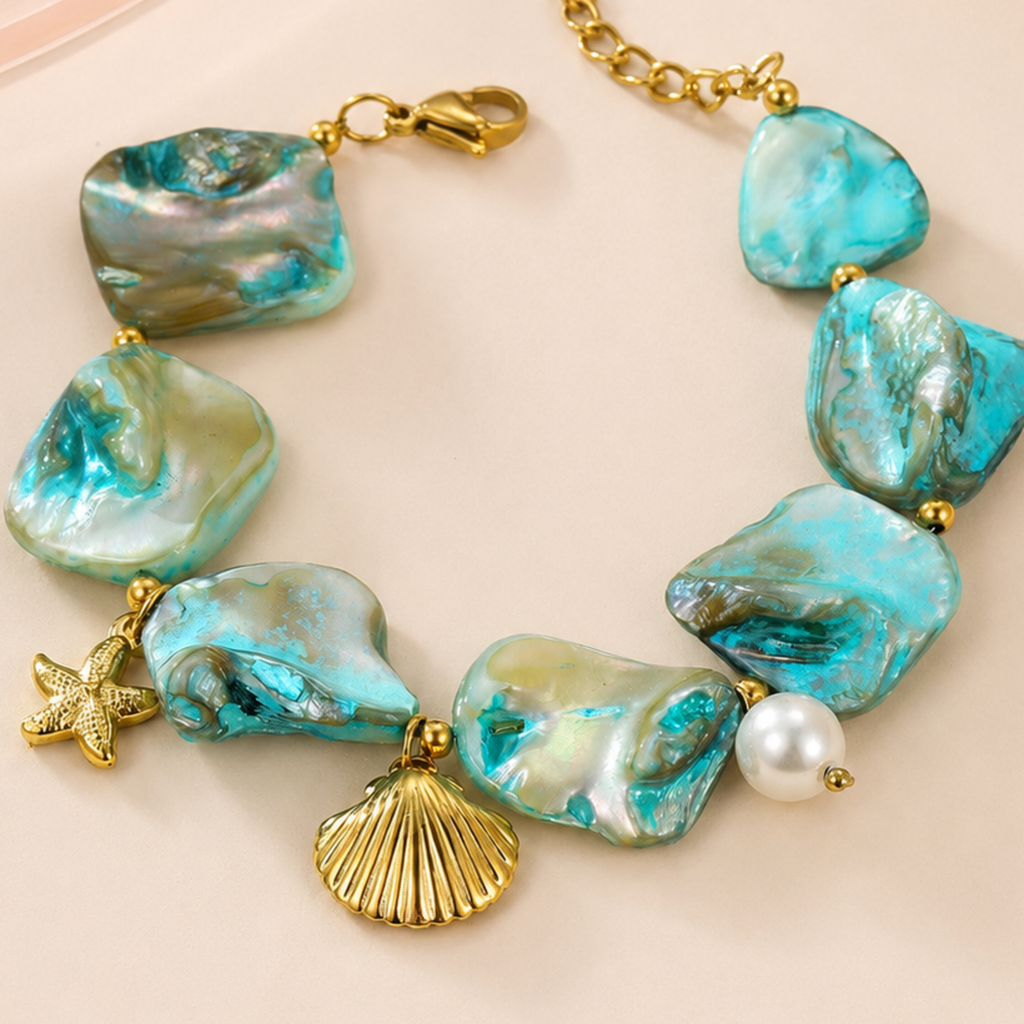 Aqua Tide Seashell Bracelet – single close-up detail