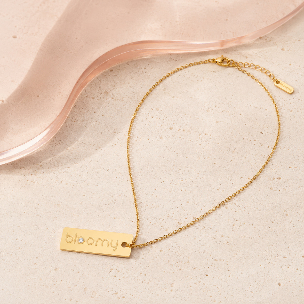 Bloomy Signature Pendant — complete product view