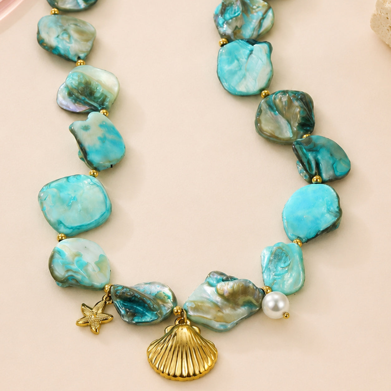 Blue Current Necklace – single close-up detail