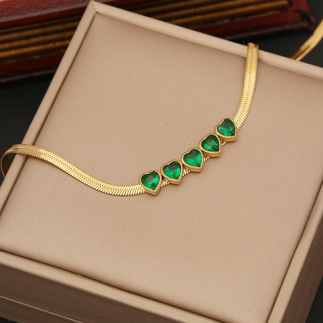 Emerald Heart Chain Set