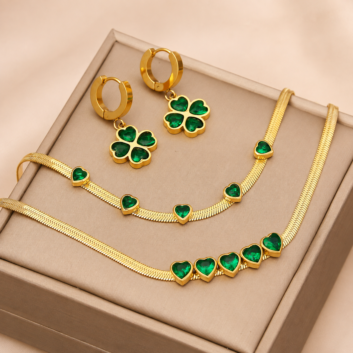 Emerald Heart Chain Set — full product view