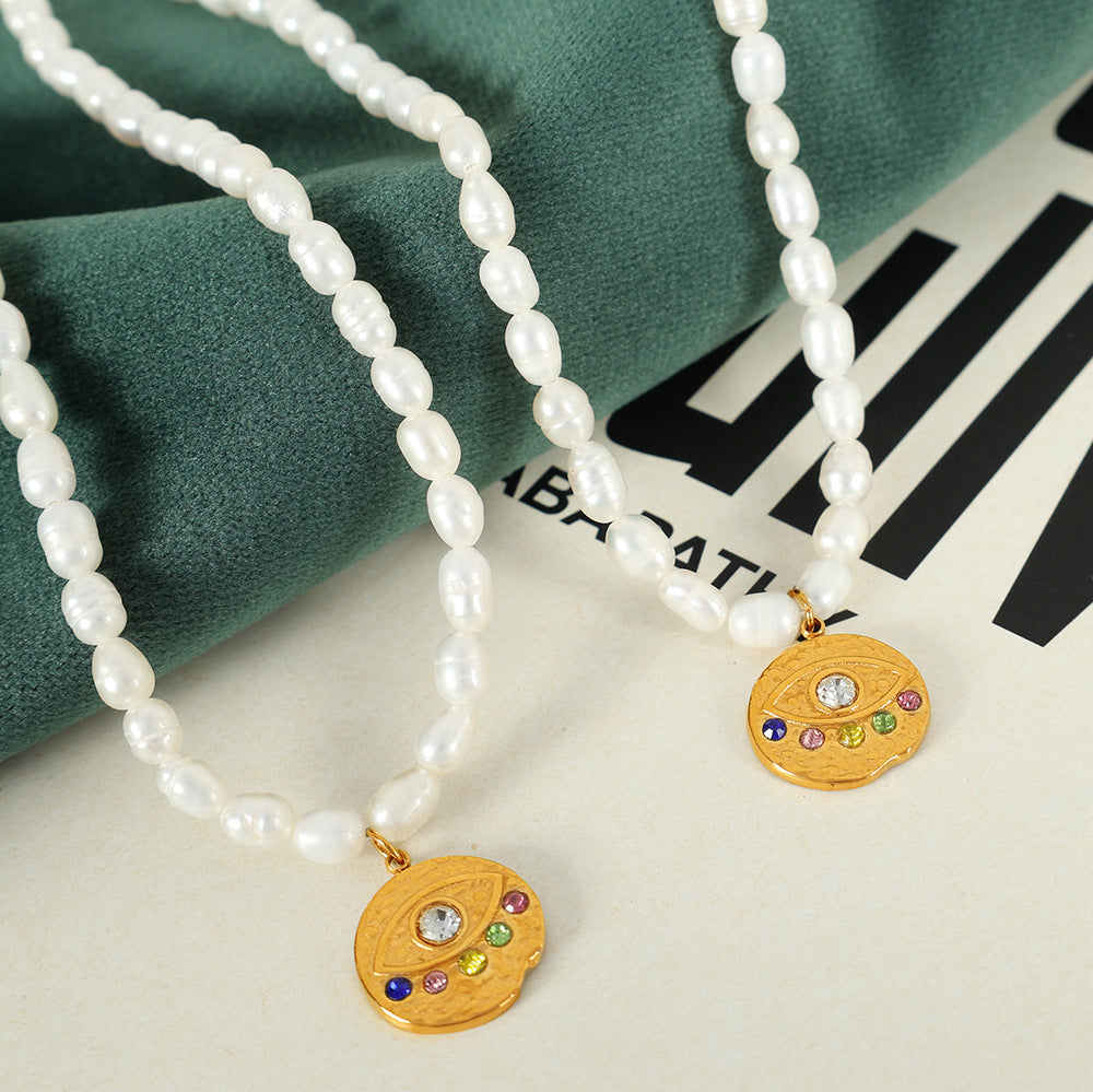 Gold Medallion Pearl Necklace