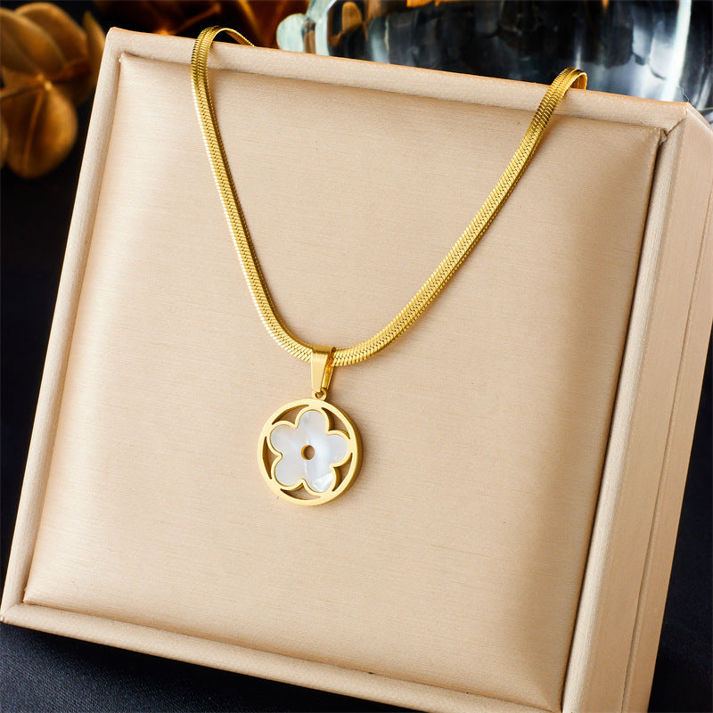 Golden Clover Mother-of-Pearl Necklace