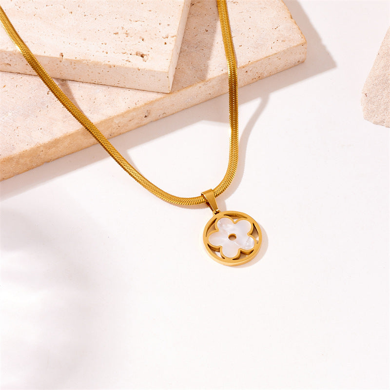 Golden Clover Mother-of-Pearl Necklace