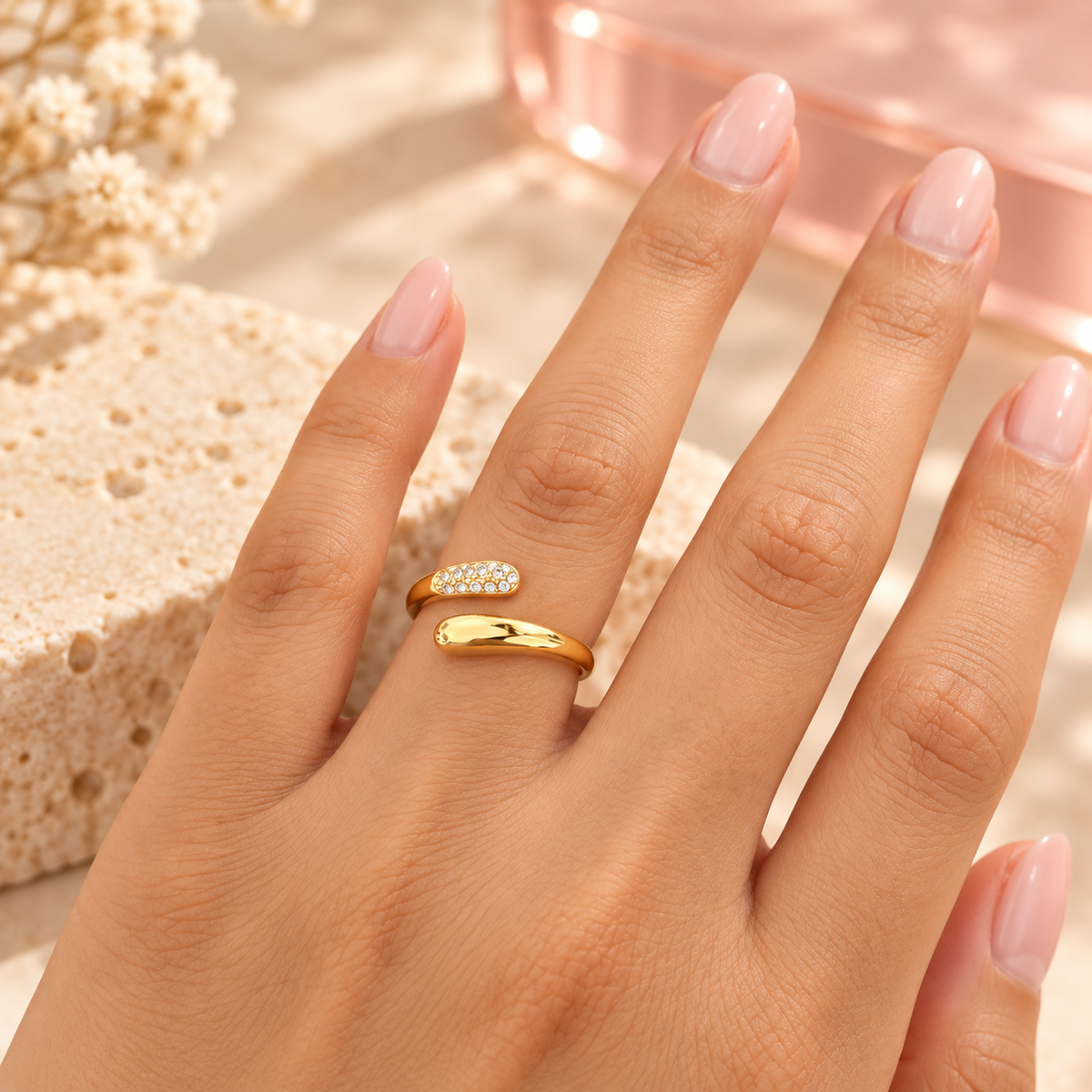 Lumi Zircon Open Ring in clear, worn