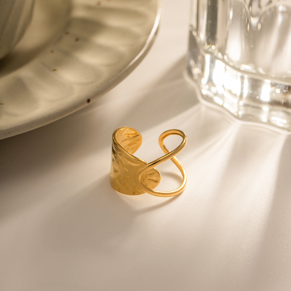 Sculpted Wave Gold Ring