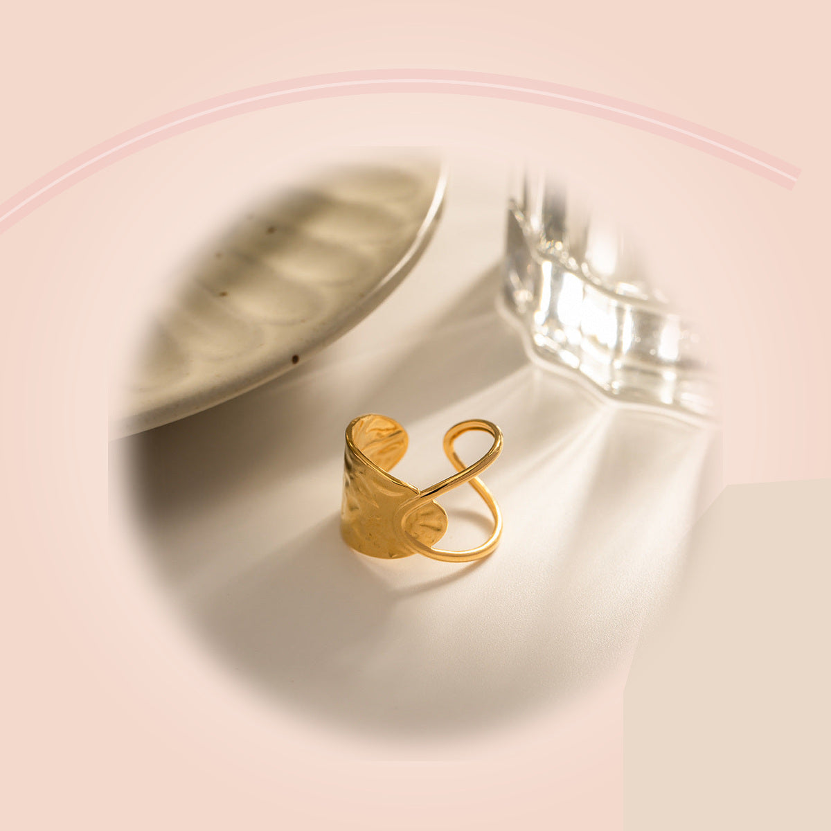 Sculpted Wave Gold Ring — full product view
