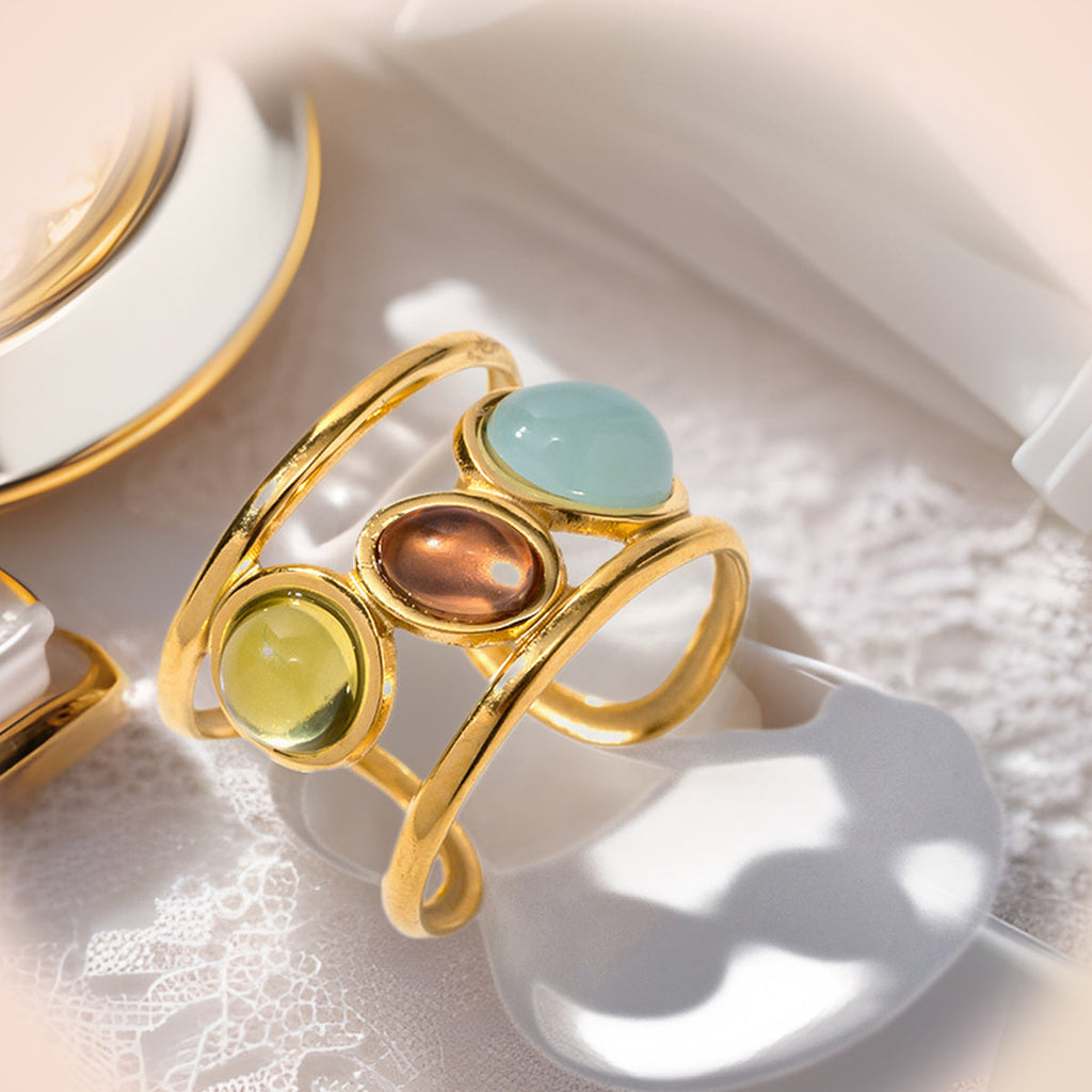 Trio Gem Open Ring — detail view