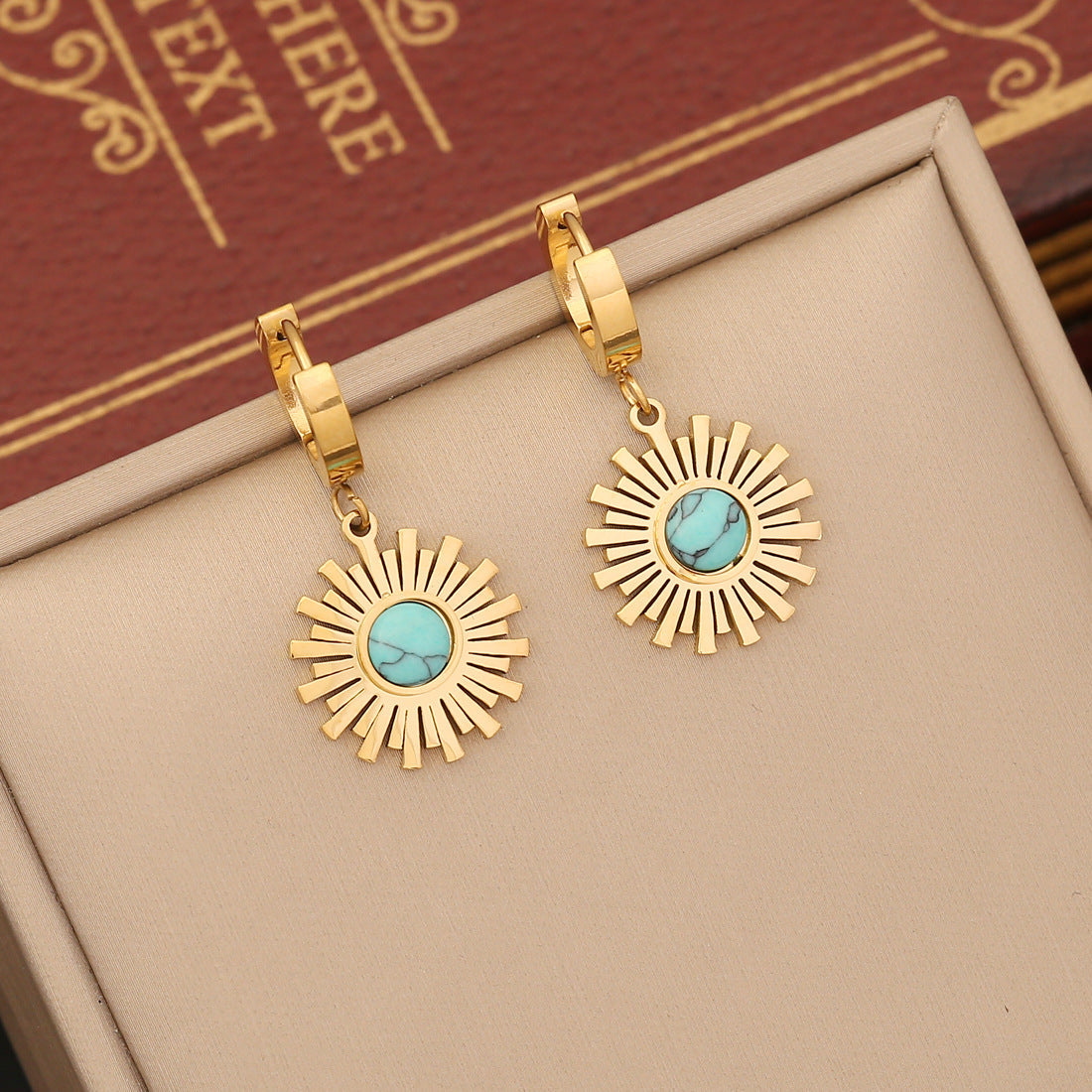 Turquoise Sunburst Jewelry Set