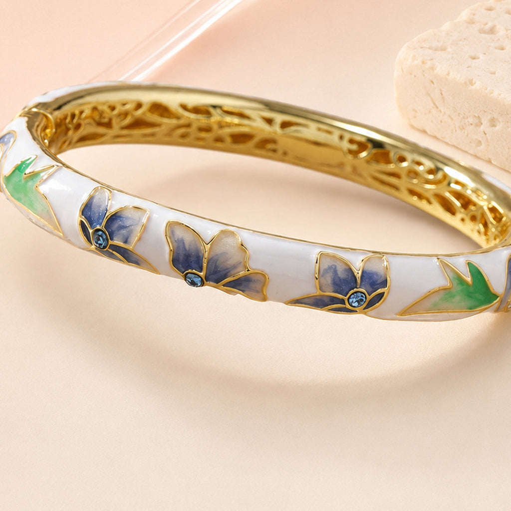 White Enamel Floral Bangle – single close-up detail