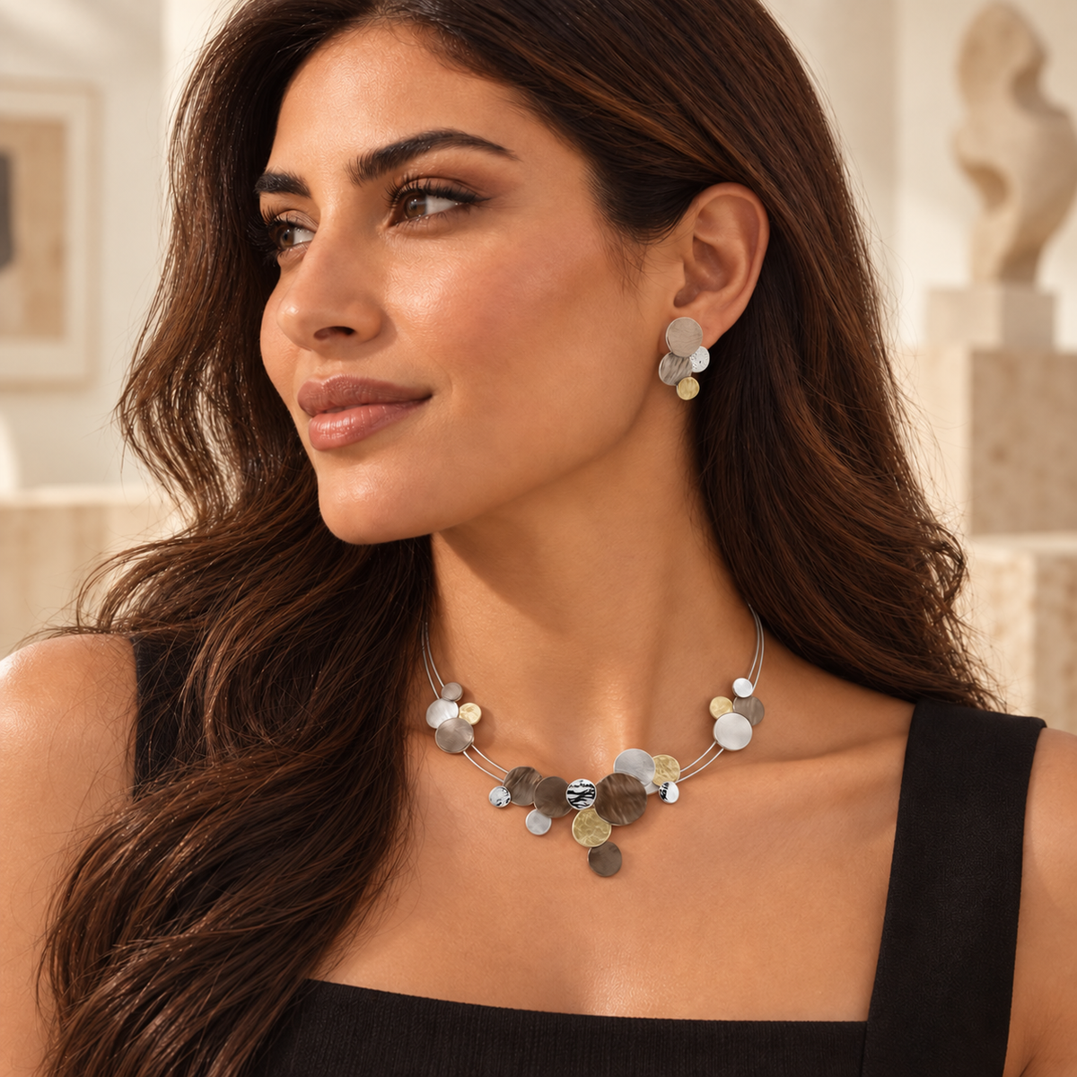 Divine Tri Tone Necklace worn at 40 cm with matching earring