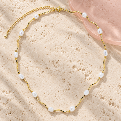 Grace Pearl Wave Necklace by Bloomy