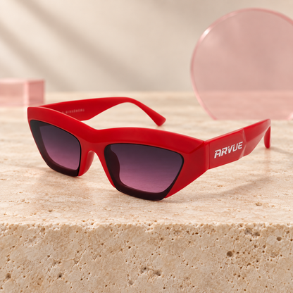 Heartbreaker Winterberry sunglasses branded angle view - Bloomy