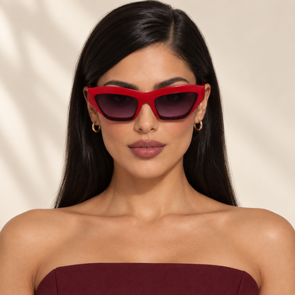 Heartbreaker Winterberry sunglasses on model - Bloomy